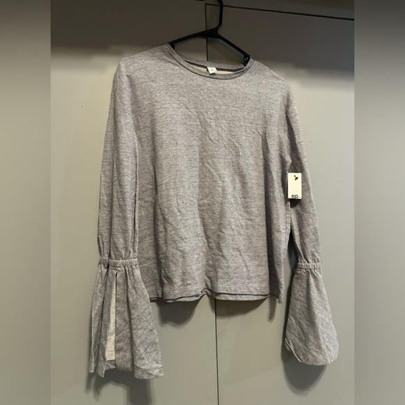 ❤️bp - Gray Ruffled Bell Sleeve Top (XS) - Picture 2 of 10